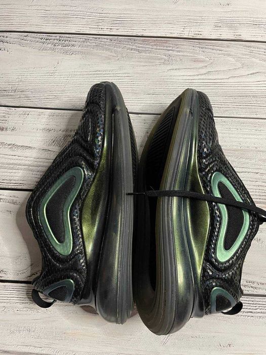 Кроссовки Nike Air Max 270