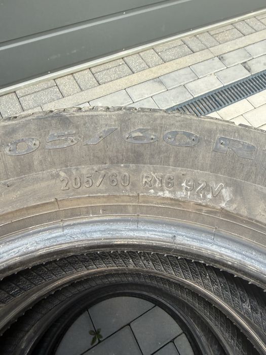 Opony letnie Pirelli 205 60 16