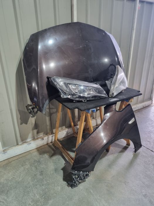 Opel Astra J capon faróis guarda Lamas