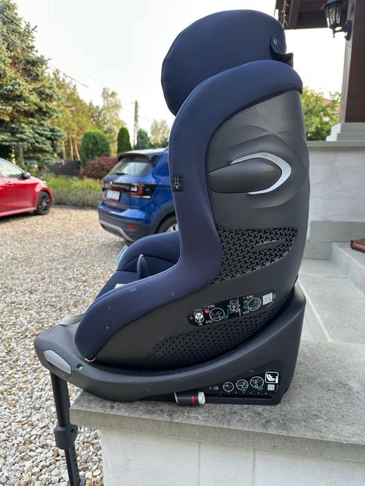 Fotelik dziecięcy Cybex Sirona G+ z bazą