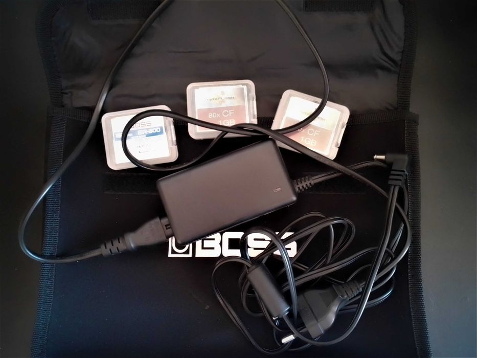 Vendo gravador digital BR-600 da Boss + microfone PL-80c da EV