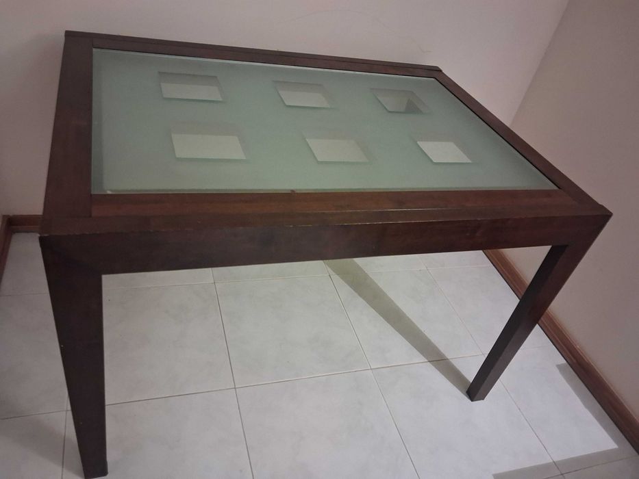 Mesa de jantar extensível