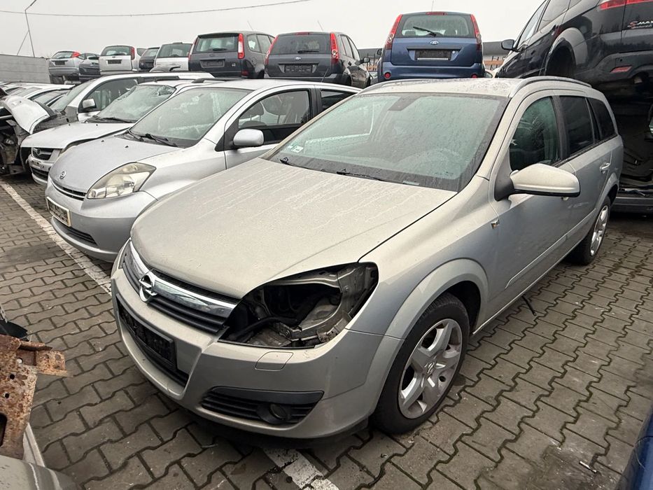 Opel Astra H 1.9 CDTI Skrzynia Zderzak Błotnik Z167