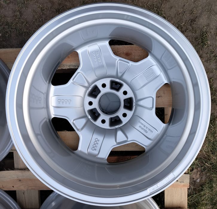 Felgi Monoblock Mercedes AMG 124 7,5Jx17 ET25 5x112 190