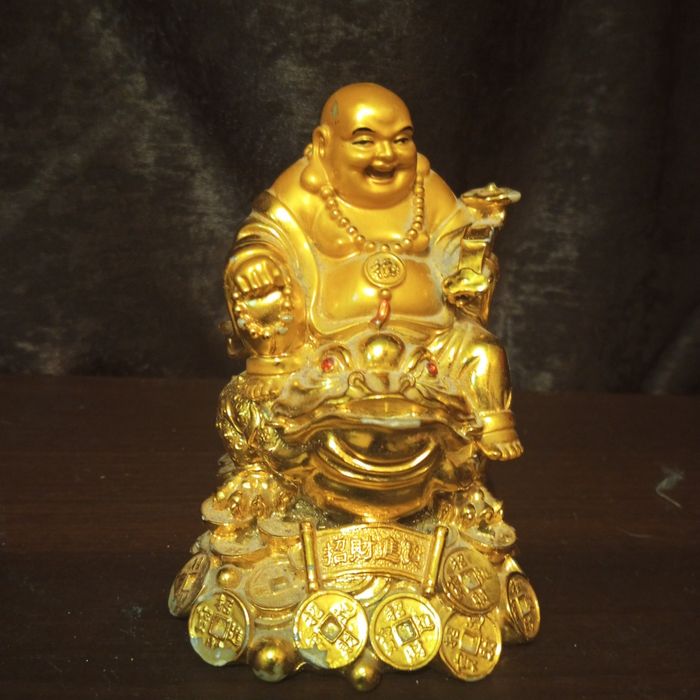 Продам статуэтку