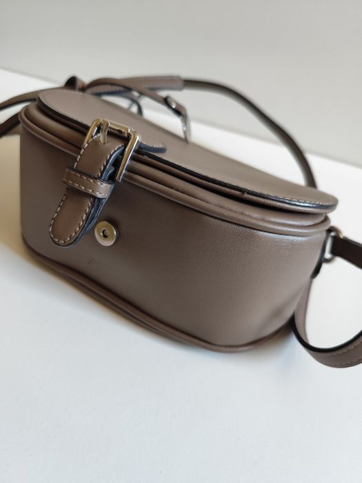 Torebka L. Credi,mała, beżowa