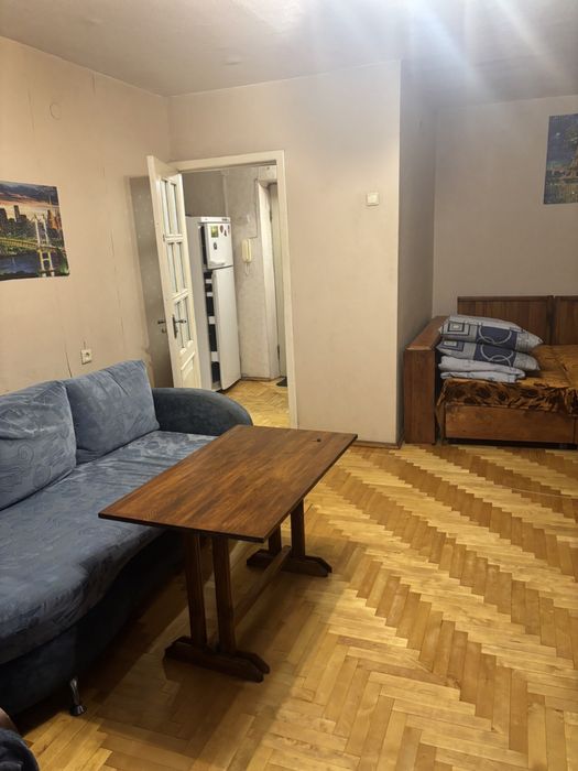 Продаж 1 к 6/9 вул Глісерна