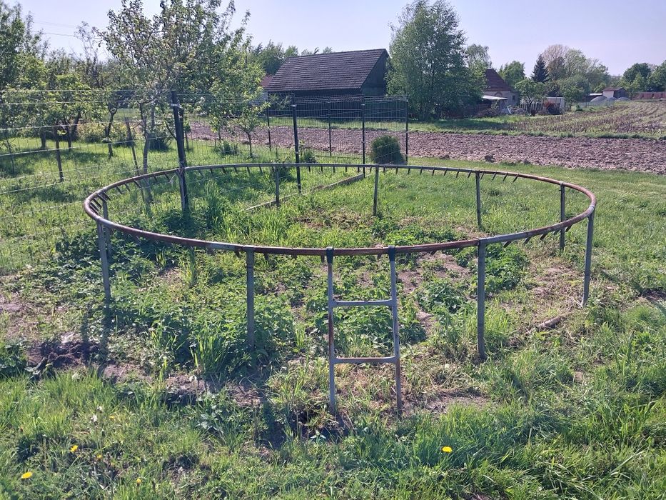 Trampolina Stelarz do trampoliny 5m