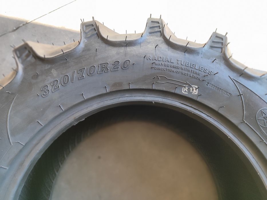 2 pneus de trator novos 320/70R20 MRL - Oferta da entrega
