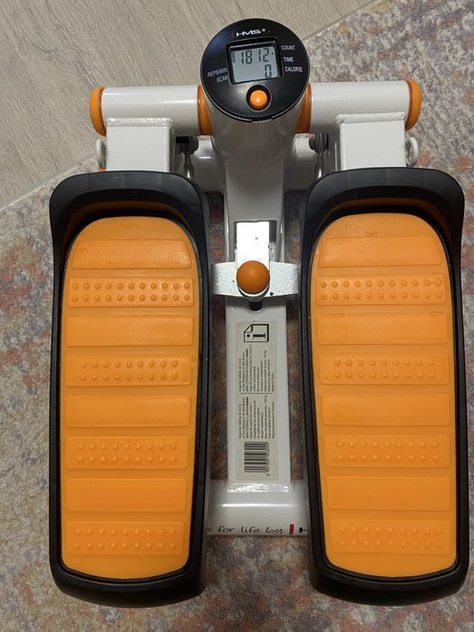 Степпер з еспандером та лічильником калорій .