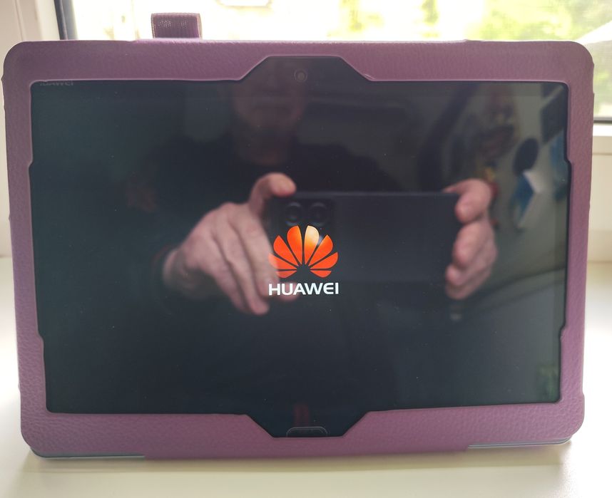 Продам планшет Huawei MediPad M3 Lite с сим-картой,3/32Gb, 10"