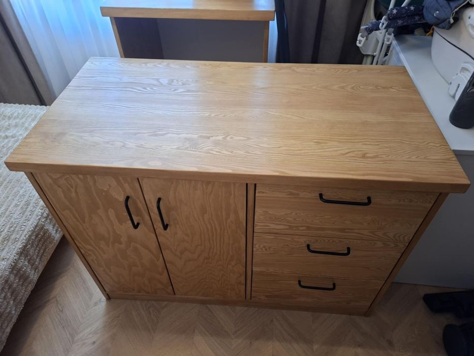 Komoda z litego drewna