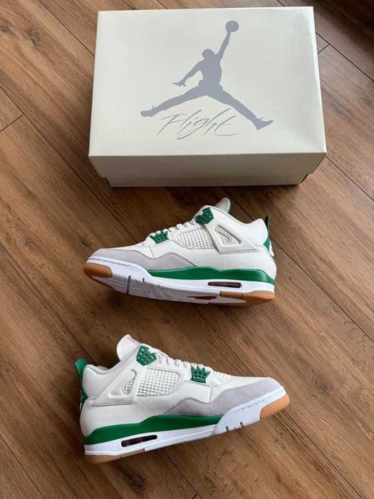 Jordan 4 Retro SB Pine Green Roz-41