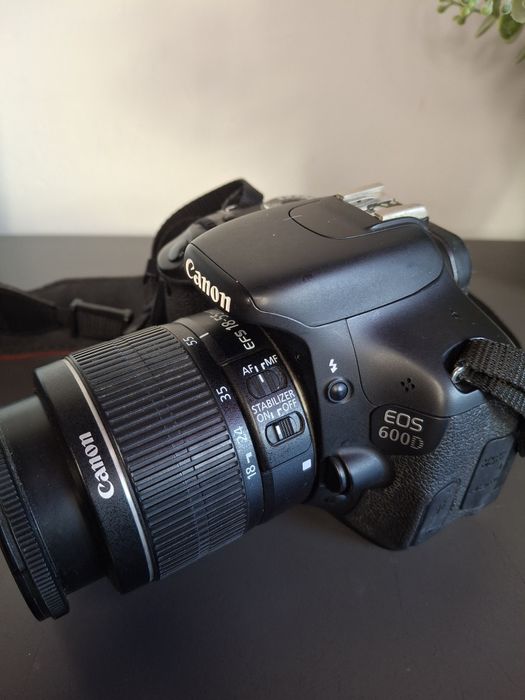 Canon EOS 600D + EFS 18-55mm