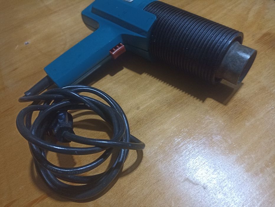 Фен будівельний Black & Decker HG992