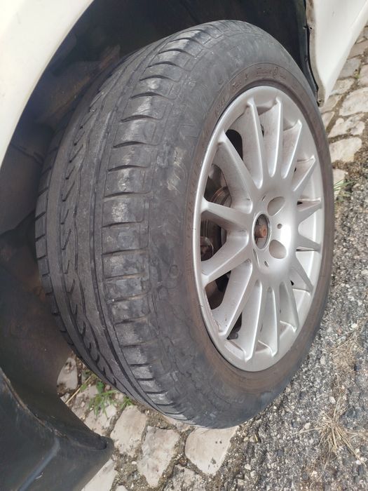 Pneus+Jantes R15 250€