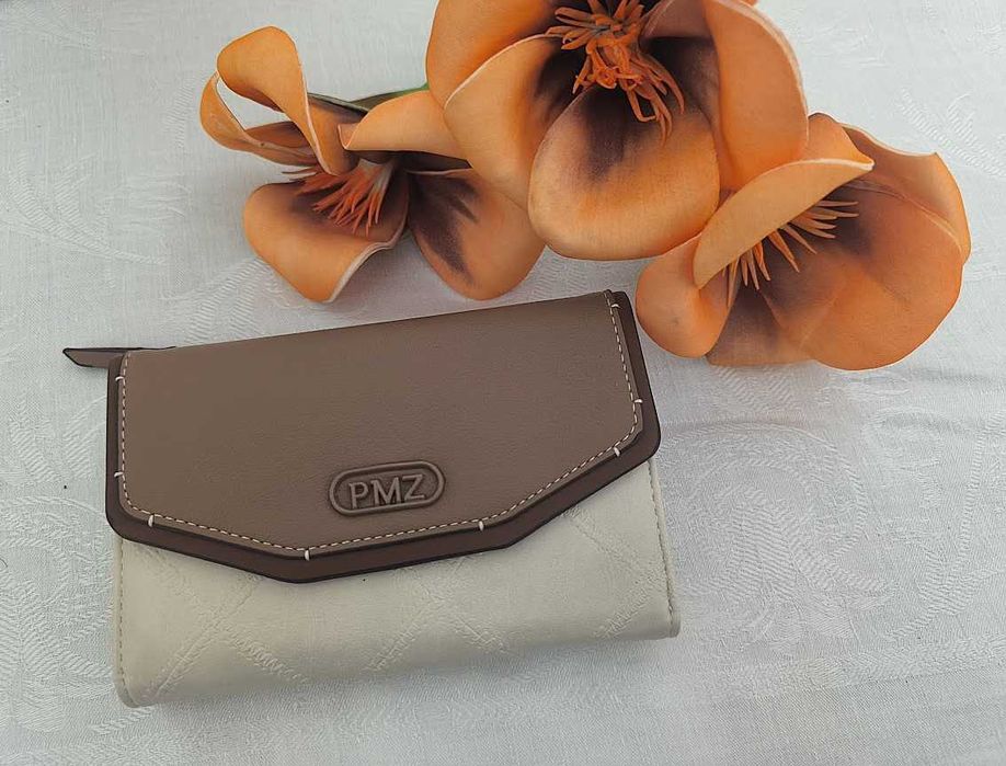 carteira feminina, elegante, nova sem etiqueta - pacomartinez