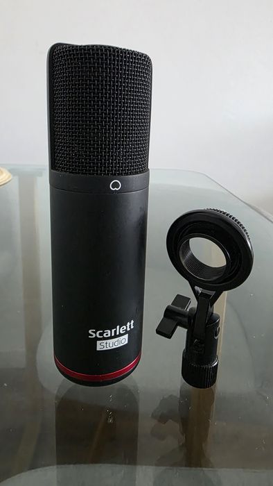 Microfone Focusrite Scarlett Studio - Exelente qualidade