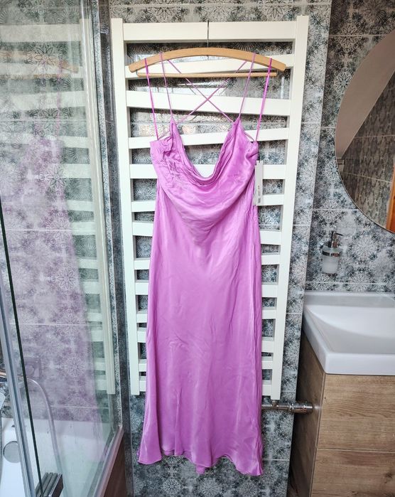 Nowa piękna sukienka liliowa Zara S, 100% wiskoza