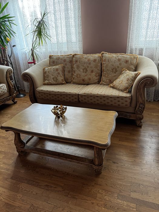 Мʼяка частина - 2 дивани + крісло + стіл