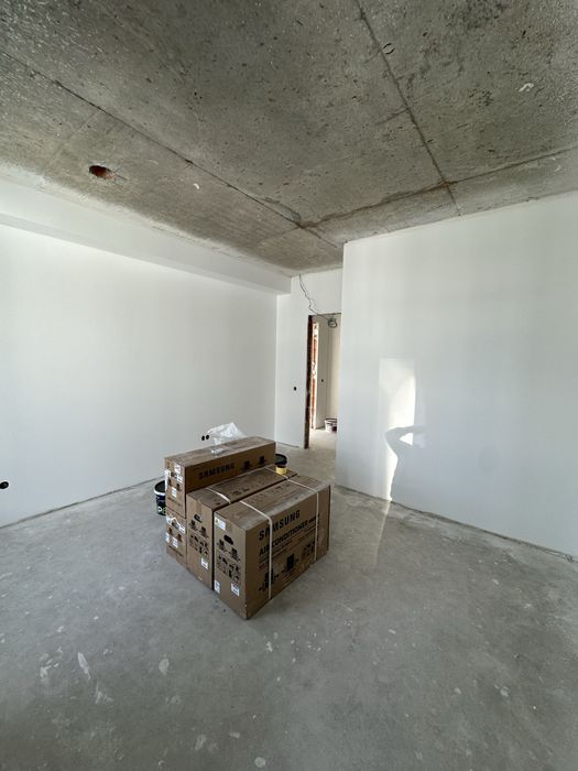 Продам в центрі Sky center 3 км площа 100м2