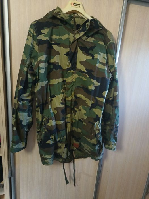 Мужская Ветровка защитного цвета Cropp