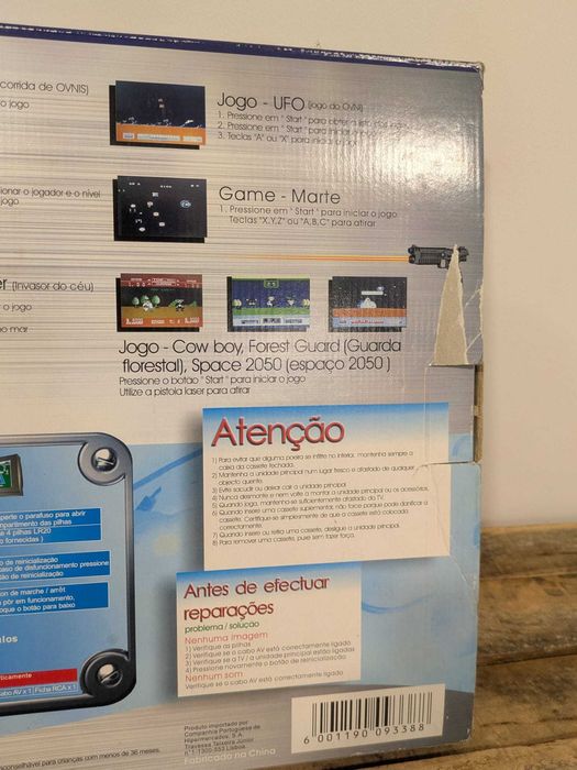 Console TV BOS-2800 - consola retro (famiclone)