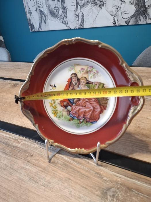 Porcelanowy talerz dekoracyjny Wałbrzych.
