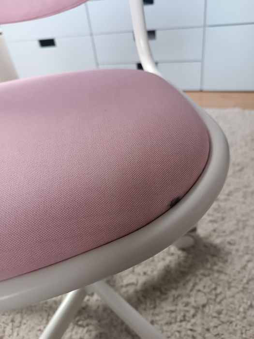 ÖRFJÄLL dziecięce kdzesło biurowe IKEA różowe dla dziewczynki