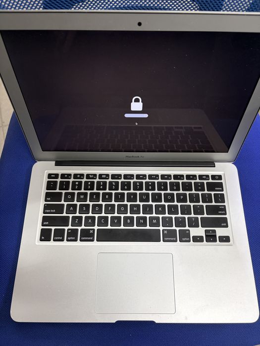 Macbook Air A1466 i5 2015