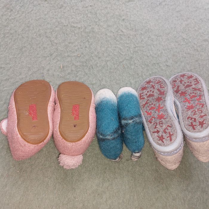 Вовняні  вален ітапочки 25,21 розміри