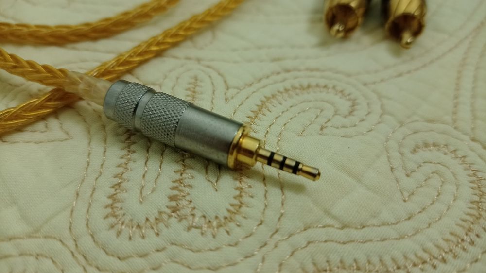 Кабель межблочный Hi-fi, Hi-End 2RCA-2.5мм балансный, косичка, серебро