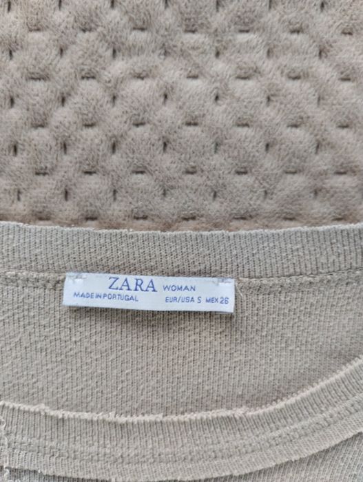 Жіночий в'язаний светр zara