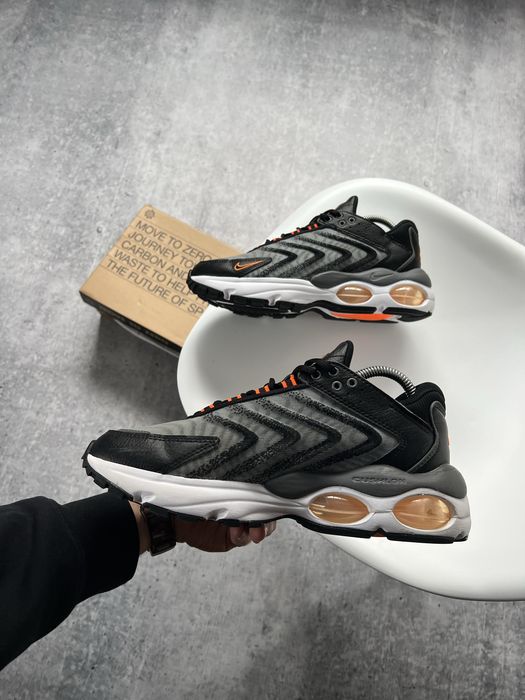 Оригінал! Nike Air Max TW NN Grey/Black/Orange, 42: (26,5 см) Як Нові!