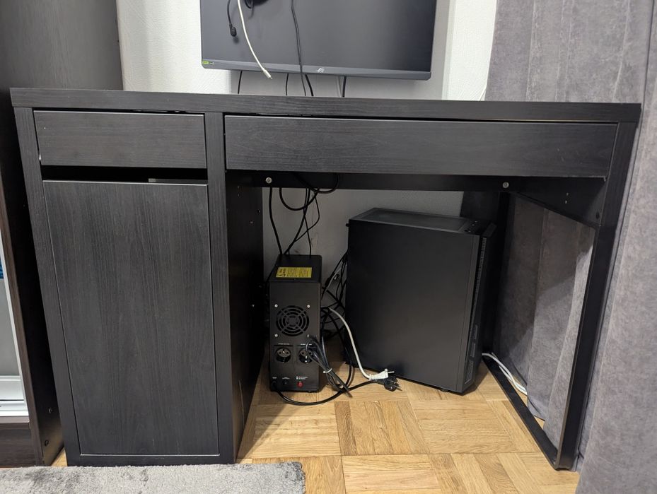 Продам стіл Ikea 105х50х75