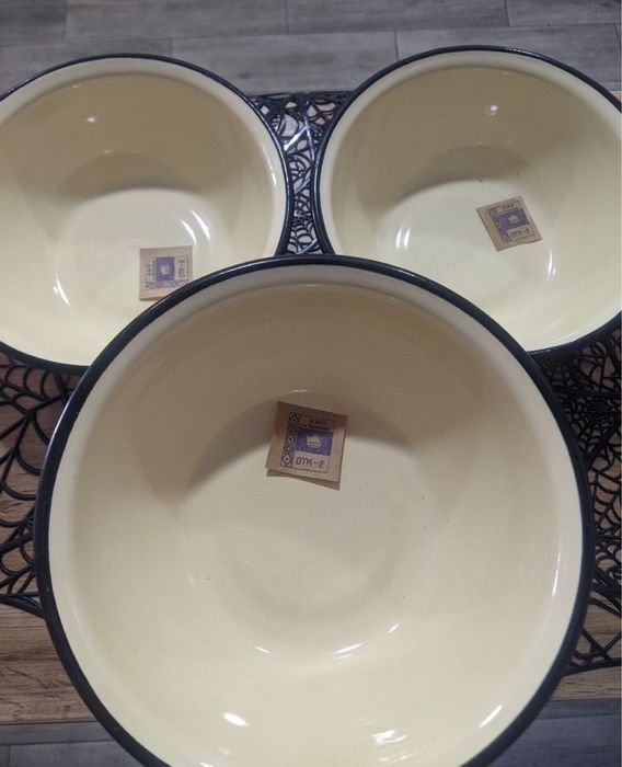 Емальована миска / салатник вінтажний