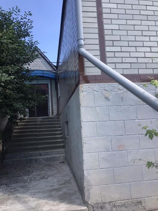 Продаж  двоповерх. будинку в м. Корсунь-Шевченківський.