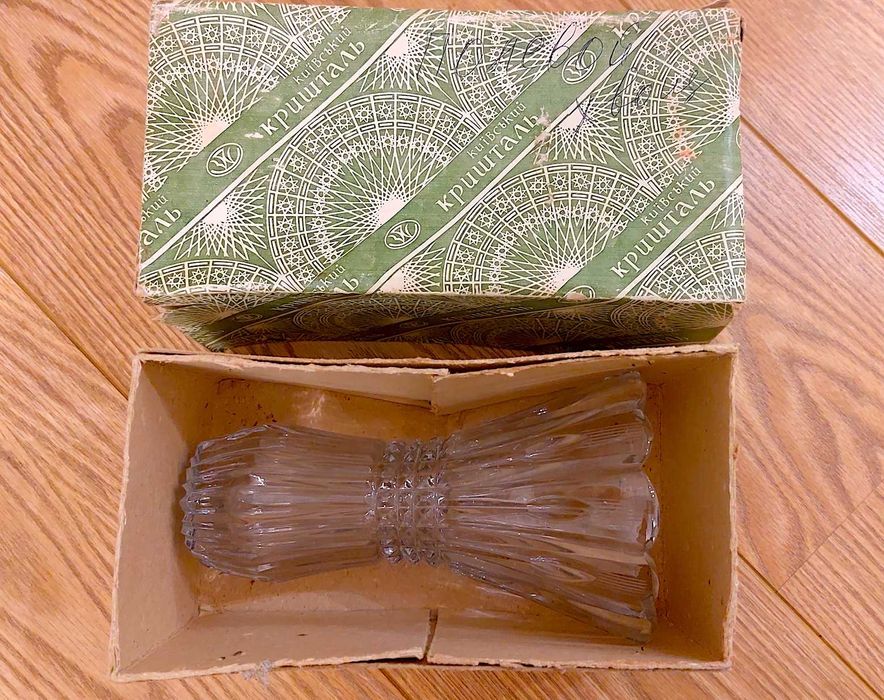 Хрустальная ваза