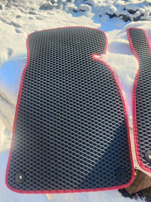 Килимки ева на Ауді А4 2006 рік