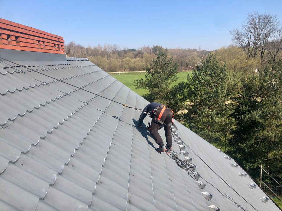 Malowanie dachów, czyszczenie dachówki, malowanie dachów z blachy