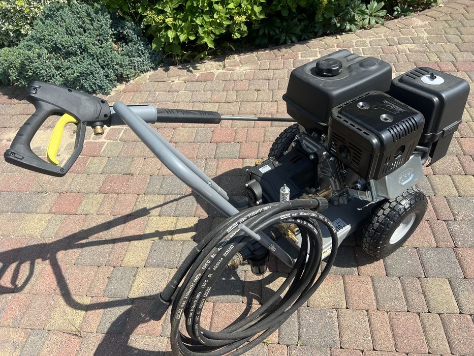 HD 9/25 G Classic (300maxbar, 900l/h) profesjonalna myjka Karcher