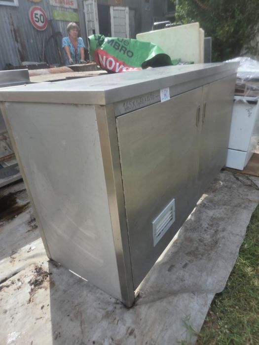 Bancada em inox  em bom estado