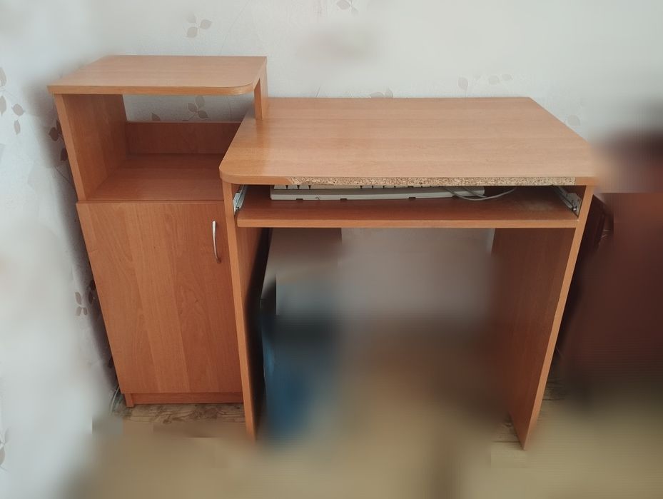 Комп'ютерний стіл + тумба (з тумбочкою)