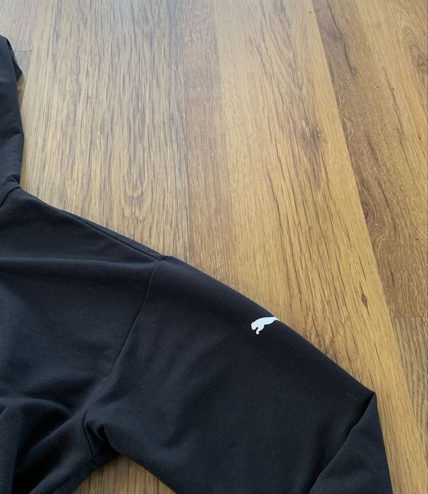 Czarna bluza z kapturem Puma