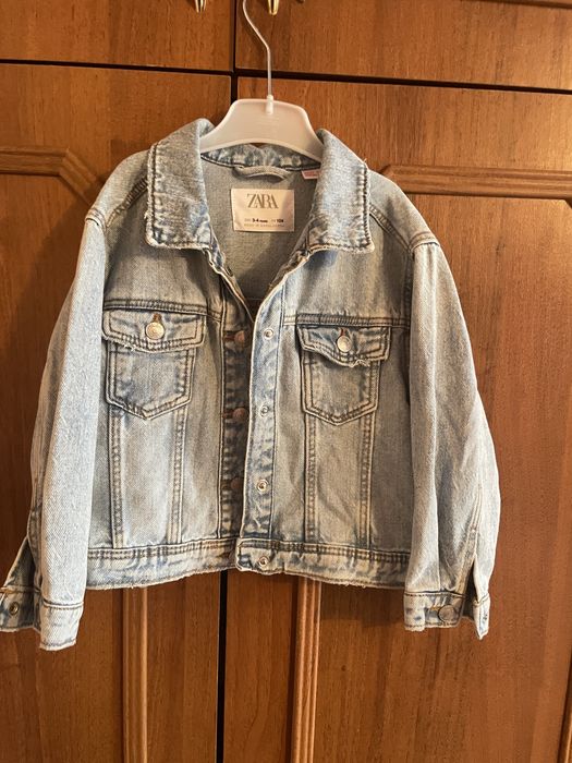 Одяг на дівчинку zara