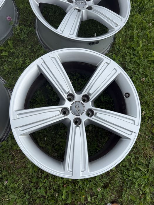 Felgi aluminiowe Audi OE ET 32 8jx19” 5x112 A6 C6 C7 A8D4 Q3 Q5