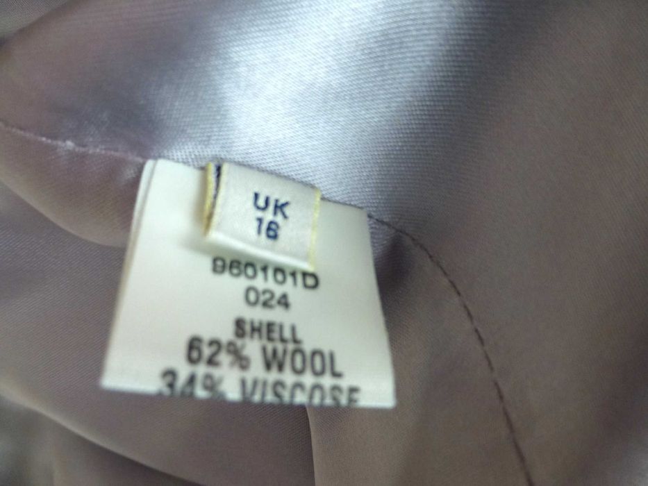 Viyella lekki krótki żakiet z przędzy boucle z rękawem 3/4 44