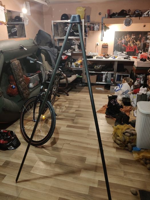 Trójnóg do ważenia