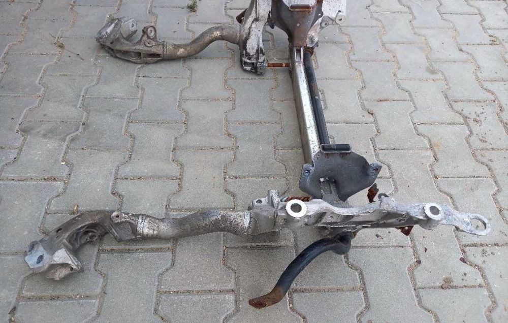 AUDI A4 B8 A5 wózek sanki belka kołyska stabilizator przód podwozia