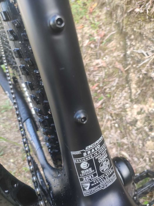 Berria Bravo em carbono